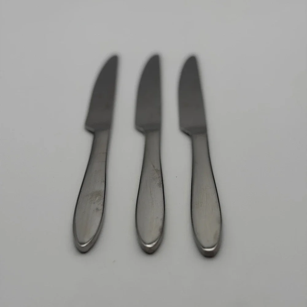 Pfaltzgraff Stainless Steel Serrated Dinner Knives Set of 3 Silver Flatware